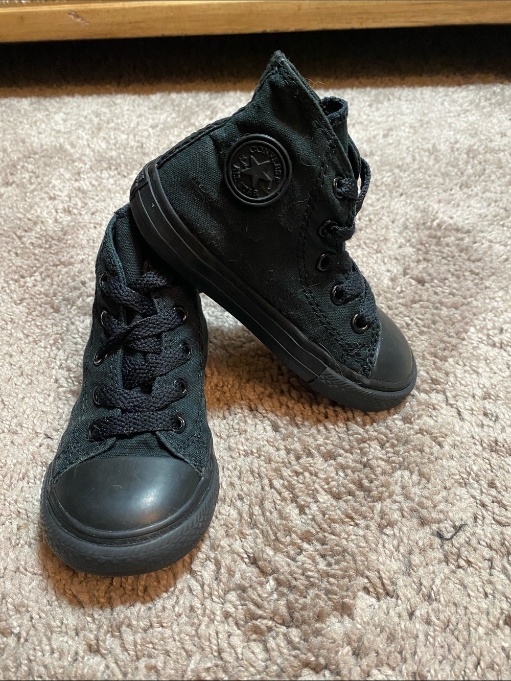 Converse Chuck Taylor Kids' Black on black High-Top Canvas Sneakers size 7
